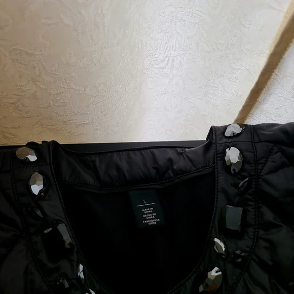 WHBM....STUNNING PUFFER JACKET - Picture 5 of 6